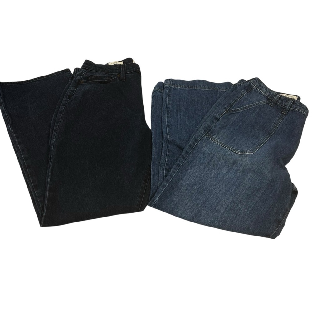 Universal Thread bundle of 2 jeans
Women’s Size 12 blue boho concert wide leg